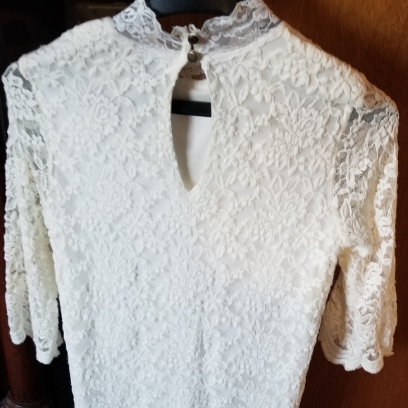 Top - Picture 2 of 3